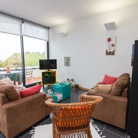 بيت شباب Change The World - Acores - *