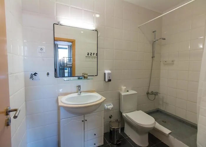 Change The World - Acores - Hostal