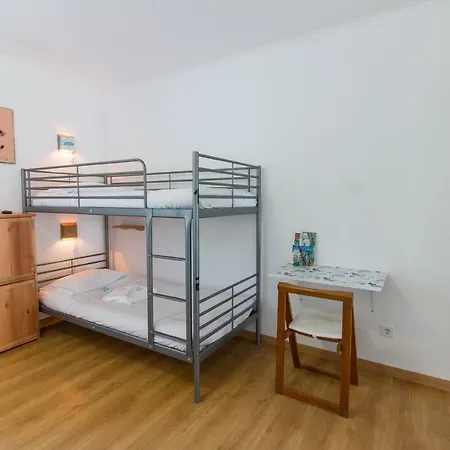 Albergue Change The World - Açores - *