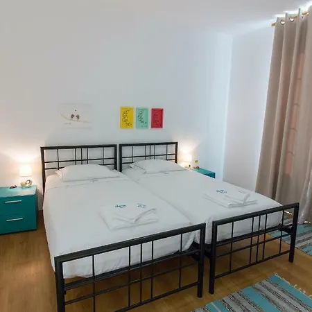 Albergue Change The World - Açores - *