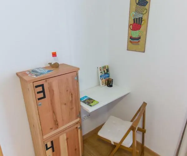 بيت شباب Change The World - Acores - *