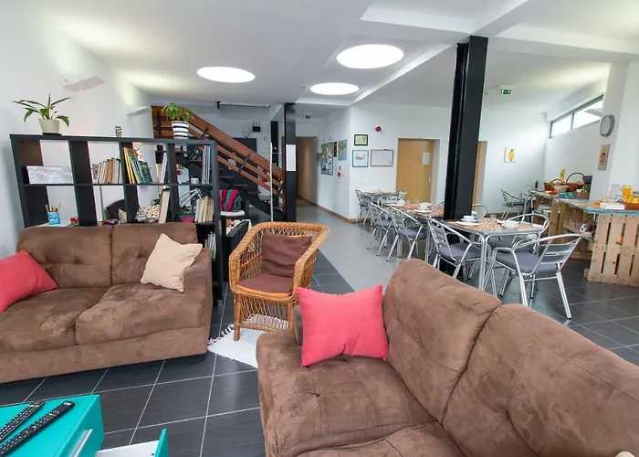 Change The World - Acores - Hostel